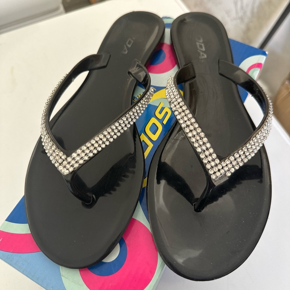 SODA jewel stone jelly flip flops Sandals size 8